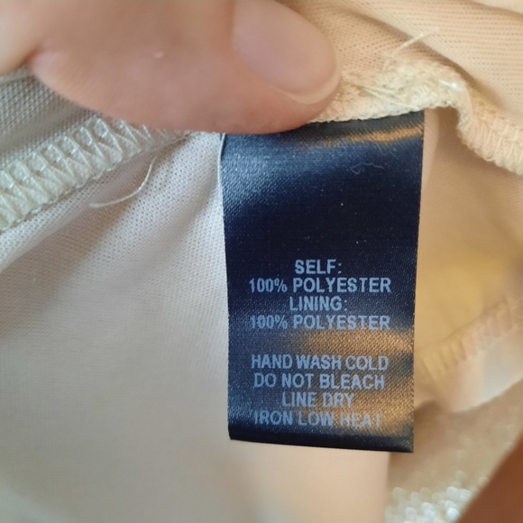 🛍 NWOT Lulu's Looking Radiant Gold Metallic Maxi Dress AD4563LU Size Large - Picture 12 of 14